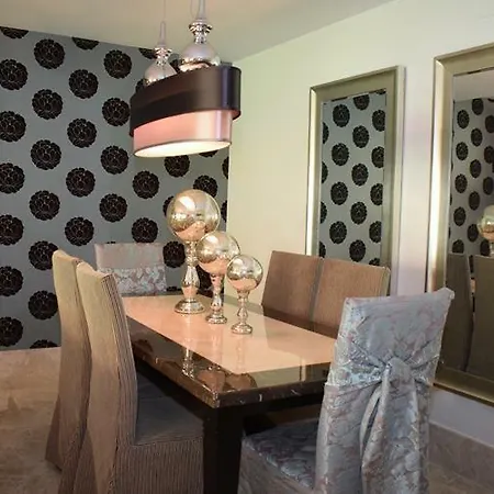 Holiday home Semi-detached Close To Beach