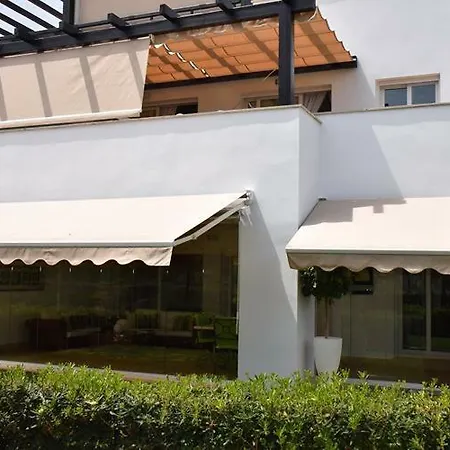 Holiday home Semi-detached Close To Beach Marbella